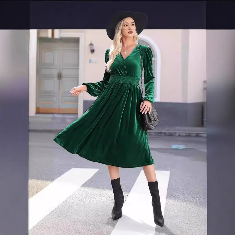 가을과 겨울 2024 새로운 단색 겉옷 긴 소매 원피스 유럽과 미국의 통근 V-NECK PLEATED 높은 허리 원피스