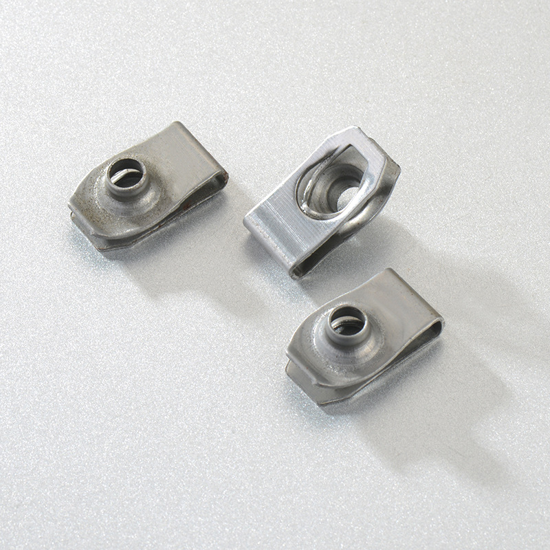 专业生产插片螺母板簧夹五金冲压件模具加工定制