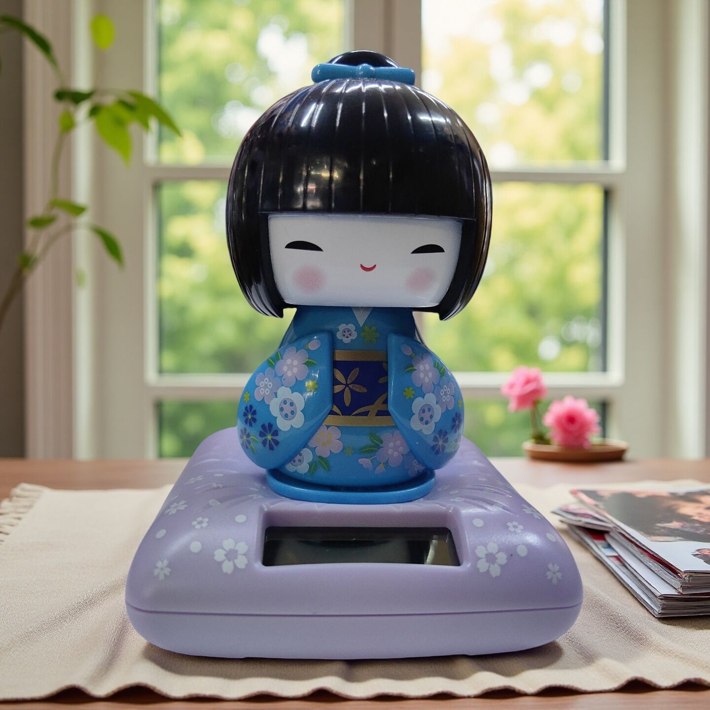 Danza solar creativa chica sacudiendo la cabeza asintiendo muñeca Ge Ji decoración de interiores linda mujer Kimono Doll