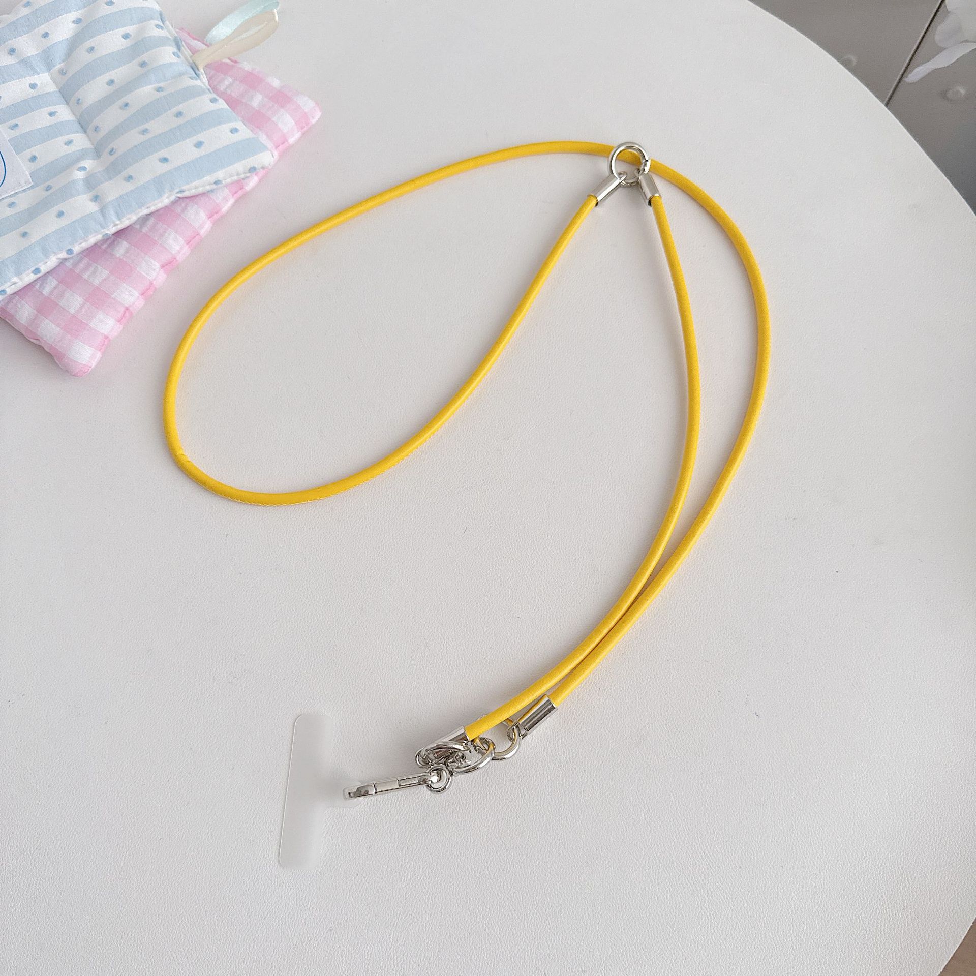 Cordón de teléfono móvil de alta gama hecho a mano boutique Cordón de cuero ins Cadena larga y corta Cordón de teléfono móvil de moda Cordón de mensajero largo y corto