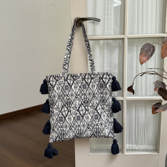 重工刺繍ズックシングルショルダーバッグ民族風大容量フリンジバッグ小大衆シングルショルダーバッグ文芸帆布バッグ