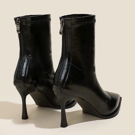 Brown Stiletto High-Heeled Boots, Versatile Pointed Toe College Style Autumn and Winter New High-Heeled Short Boots for Women, Retro European and American Style Slim