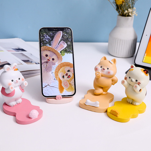 Cartoon animal mobile phone holder, cute desktop pet mobile phone holder, creative lazy person chasing drama support resin ornaments