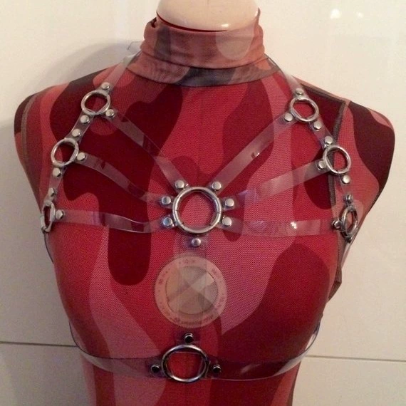 Покупка кожаного изделия с прозрачной ПВХ- Brunswick? neck with a leather cage, с большой пряжкой