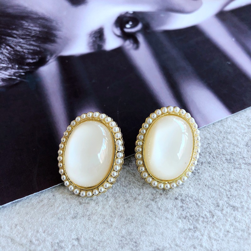 Wholesale Jewelry Enamel Glaze Pearl Resin Geometric Floral Stud Earrings Nihaojewelry display picture 21