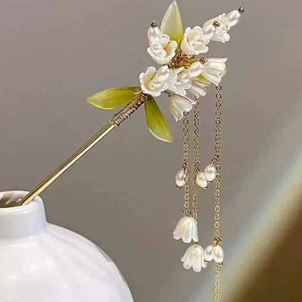 Chinese hairpin with tassels, orchid