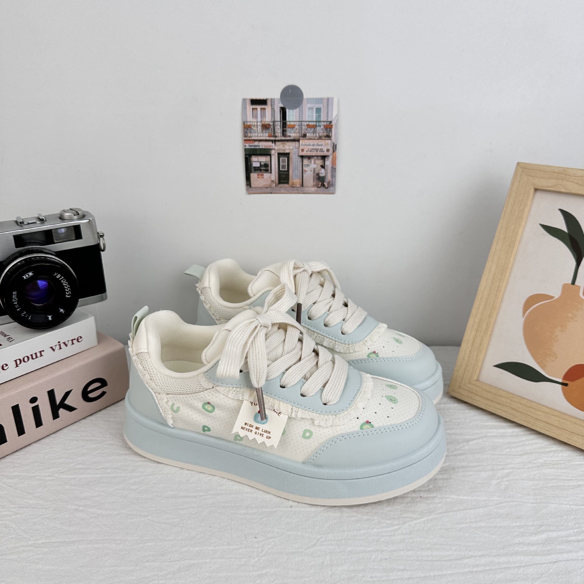 Farbo Bear impresión de verano delgada zapatos blancos versátiles zapatos de pan zapatos de mujer 2025 nuevos zapatos de skate casuales