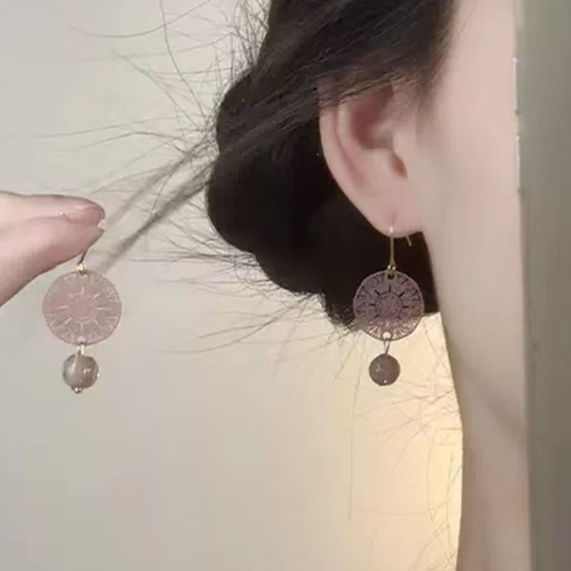 抖音热销闪钻珍珠耳环女轻奢小众高级感耳圈气质甜酷网红几何耳饰|undefined