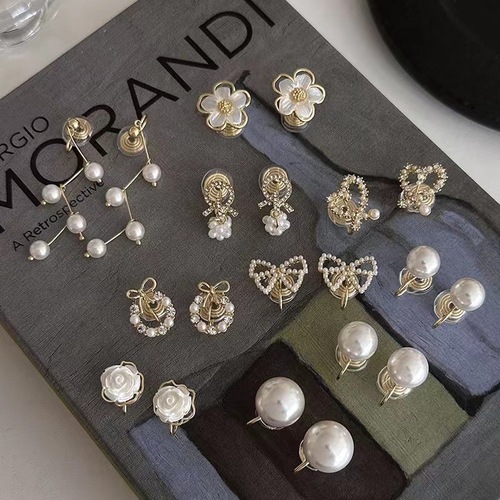 Pearl mosquito coil earring clip for women without ear piercing, high-end, painless, ear-friendly, stylish commuter earrings, wholesale