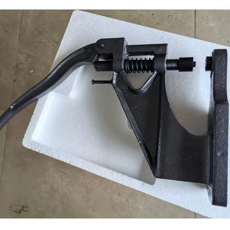 打孔机小型便捷手持打孔扣眼（铜，不绣钢，铁，塑料），扣眼模具