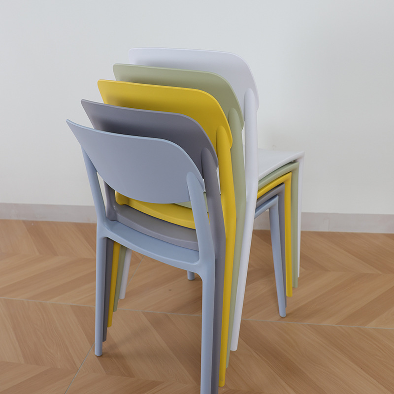 Foshan Silla de plástico Fábrica Oficina Ocio Ingeniería Silla de apoyo Hogar con respaldo Silla de plástico completo Plástico PP engrosado