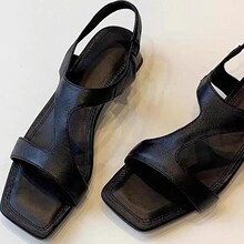 ţƤ��~С��Z�֎���¶ֺ���^��ЬŮ��ɫ�ٴ�͸���Ƥ�⴩�_�R��Ь