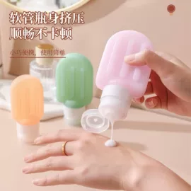 收纳瓶;衣钩/挂钩;美发梳