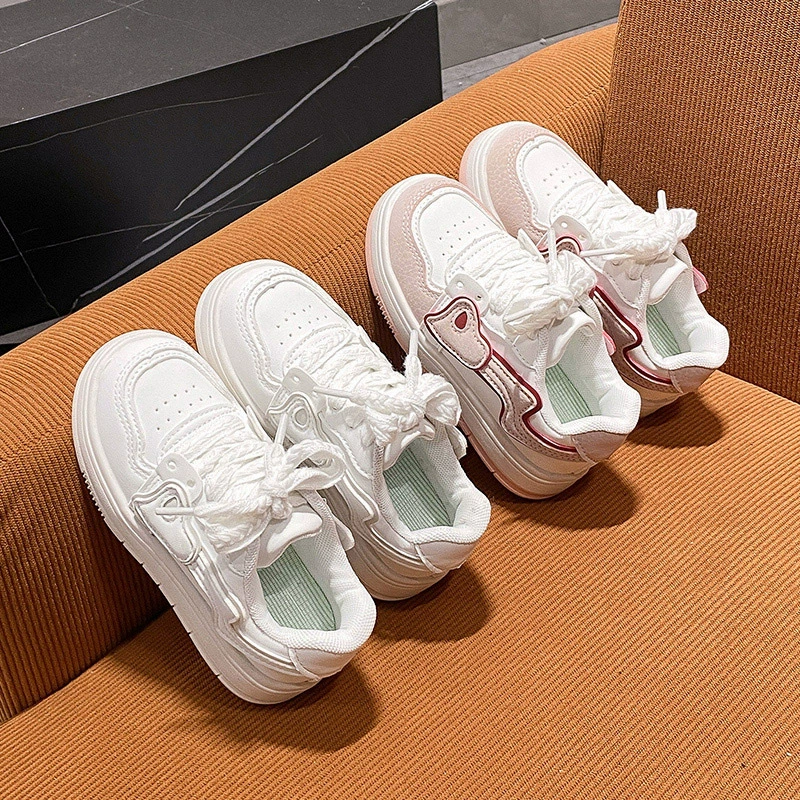 Спортивная обувь для девочек нишевые повседневные маленькие белые туфли 2024 весна и осень новые студенты