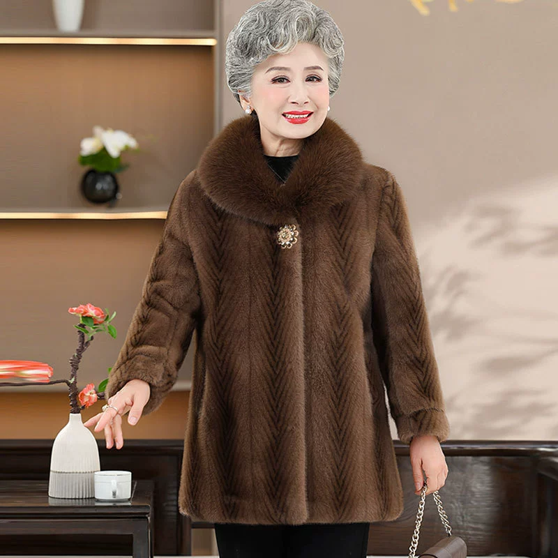2024 осень и зима новая мама одежда имитация шубы из меха 60 лет 70 пожилая бабушка утолщенные норковые пальто для женщин