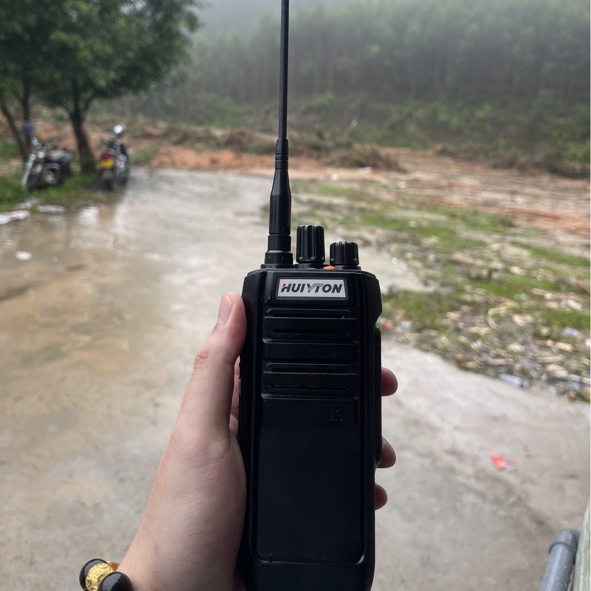 Huitong HT3688 20W High-Power Walkie-Talkie with Strong Penetration - Traditional Version Suitable for Mountainous Areas, Basements, and Marine Use