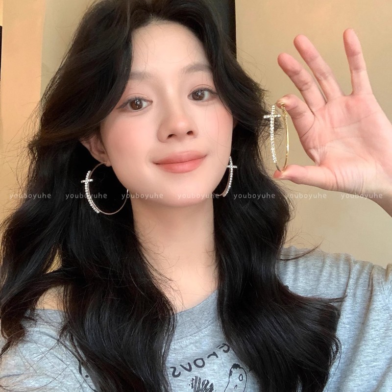 欧美夸张闪钻十字架素圈耳圈女小众设计高级感耳环显瘦大圈圈耳饰|undefined