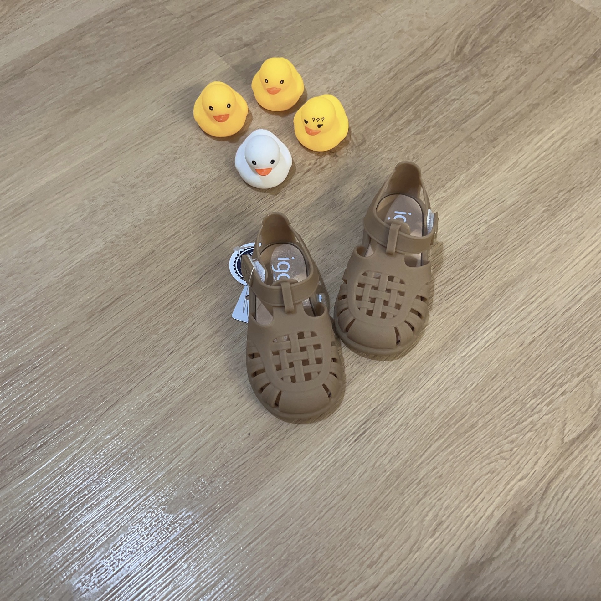 328c0e017aab8cbe80f8e9f7219f33