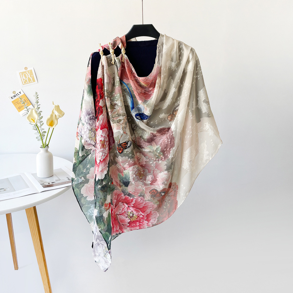 Neuer Sonnenschutz-Schal aus hohlem Seidenschal für Damen mit Pfingstrosen-Print in Gold_voghion.com