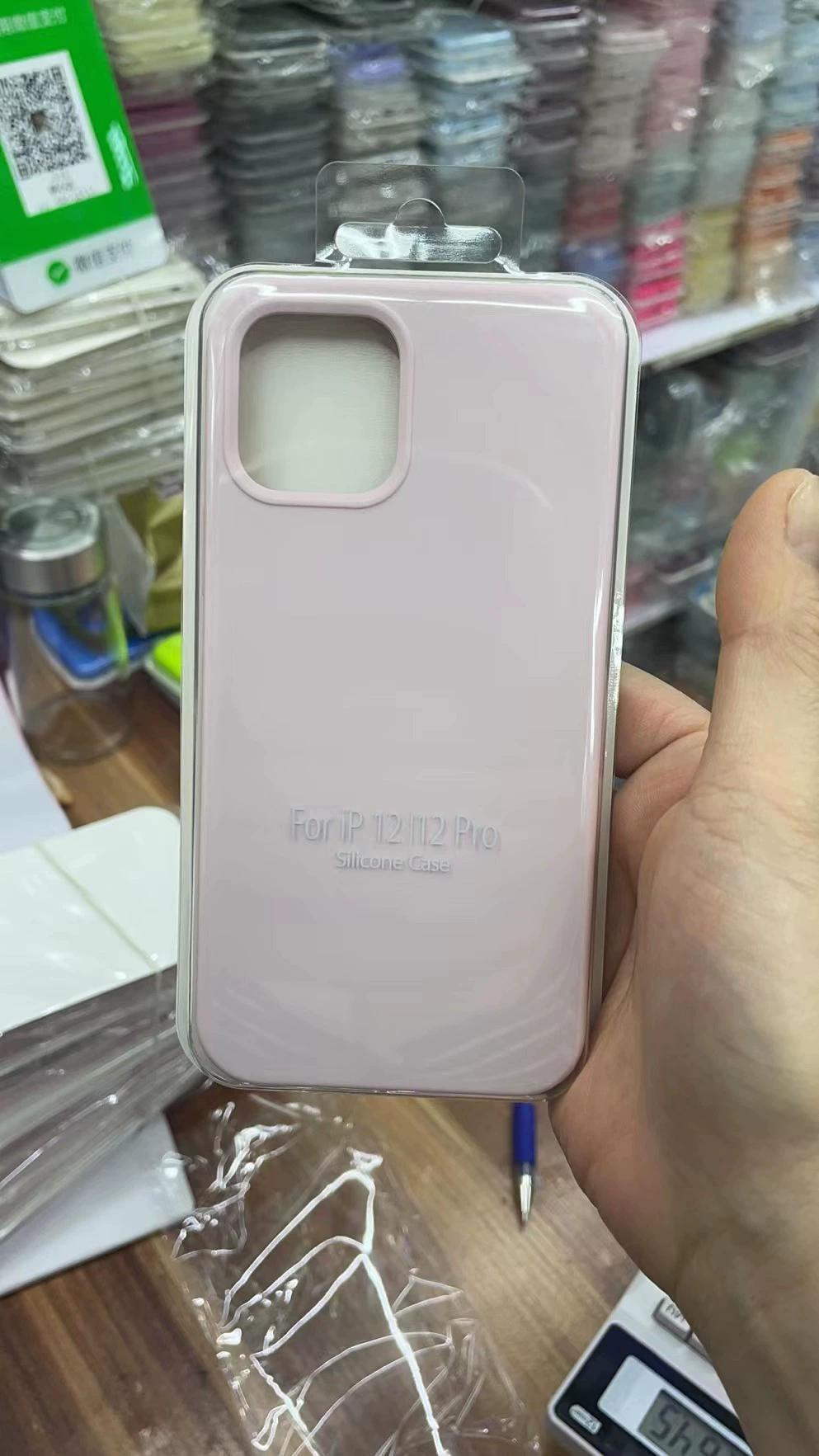 Силиконовый чехол Apple iPhone 12 Pro Max совместимый, мягкое матовое покрытие, многоцветные варианты