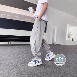 童裤;童套装;普通外套