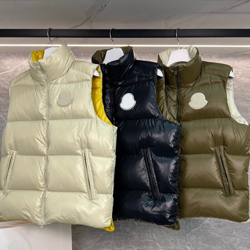 High-end cross-border brand, Moncler 2026 SS autumn/winter collection, Lipsi color-block stand-up collar vest, unisex down jacket High-end cross-border brand, Moncler 2026 SS autumn/winter collection, Lipsi color-block stand-up collar vest, unisex down jacket