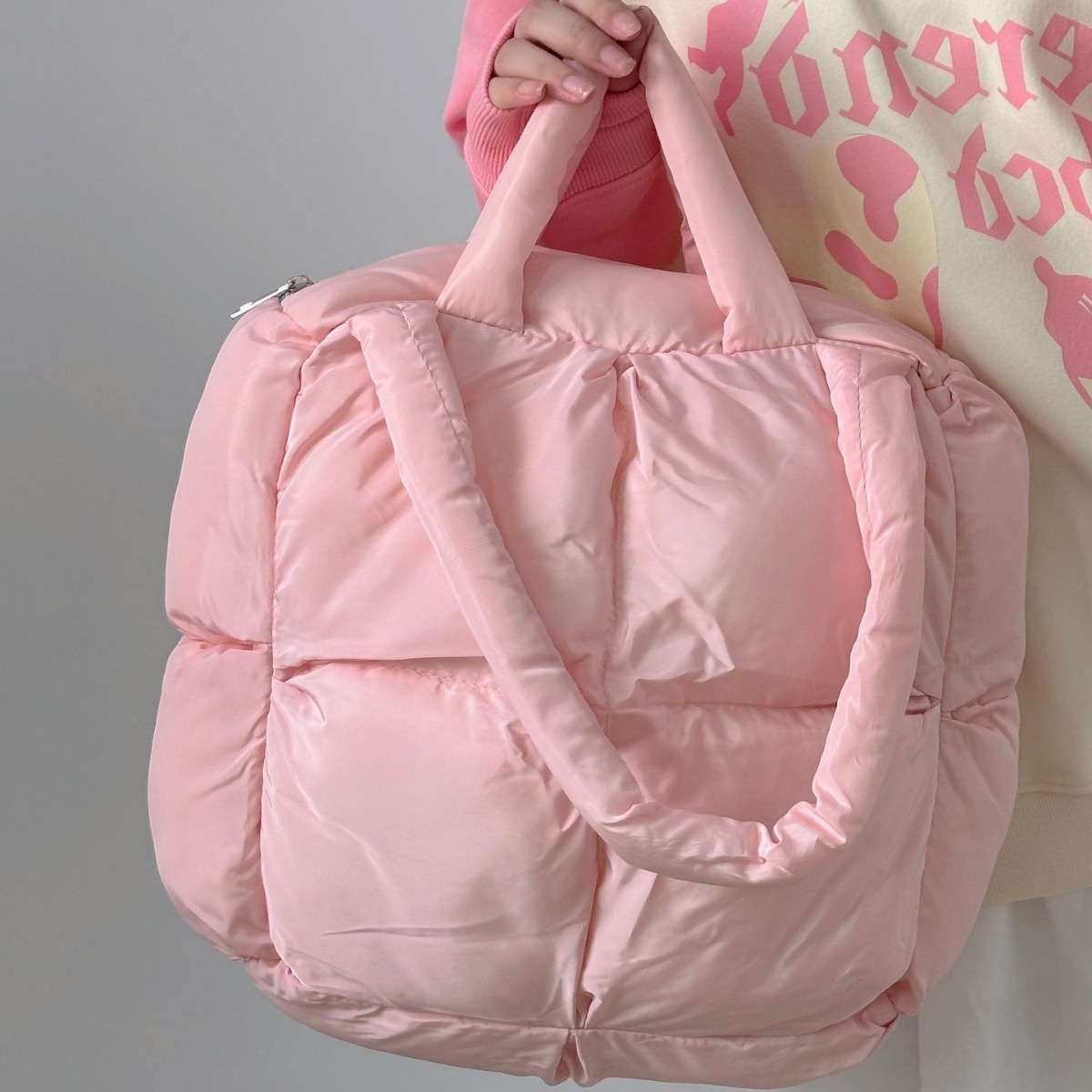 High grade diamond shaped soft cotton filled large capacity tote bag for women 2022 new autumn and winter versatile underarm shoulder bag_voghion.com