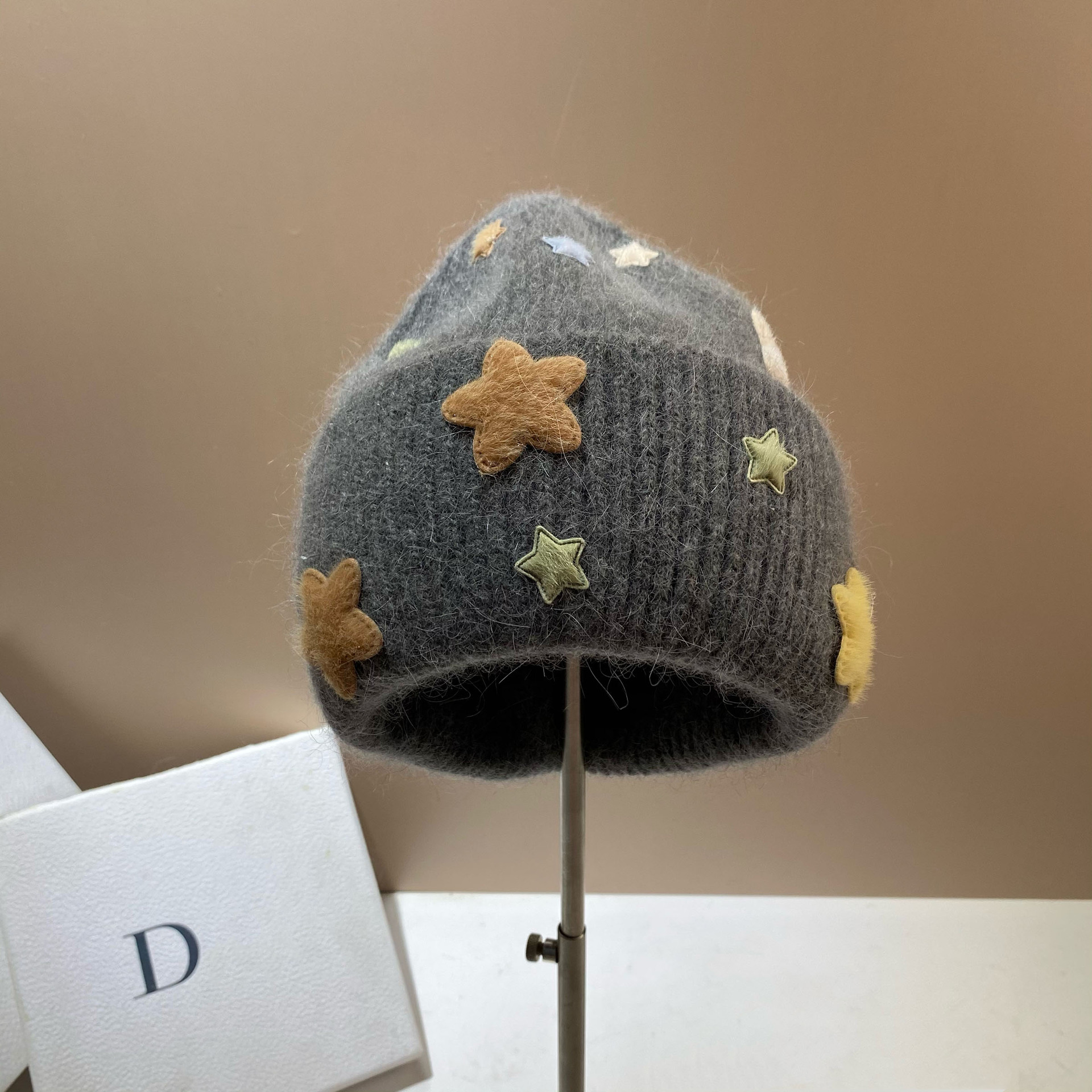 Gorro beanie de punto para mujer de pelo de conejo invierno_voghion.com