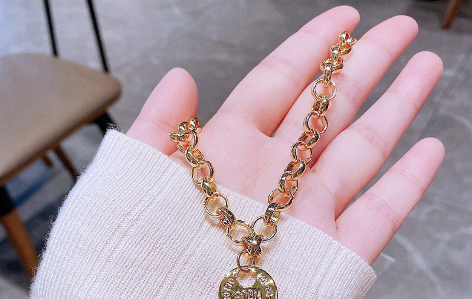High-grade Ins Cold Style Key Pendant Necklace Female Copper Plating K Gold Simple Fashion Sweater Chain Cross-border Sold Jewelry display picture 5