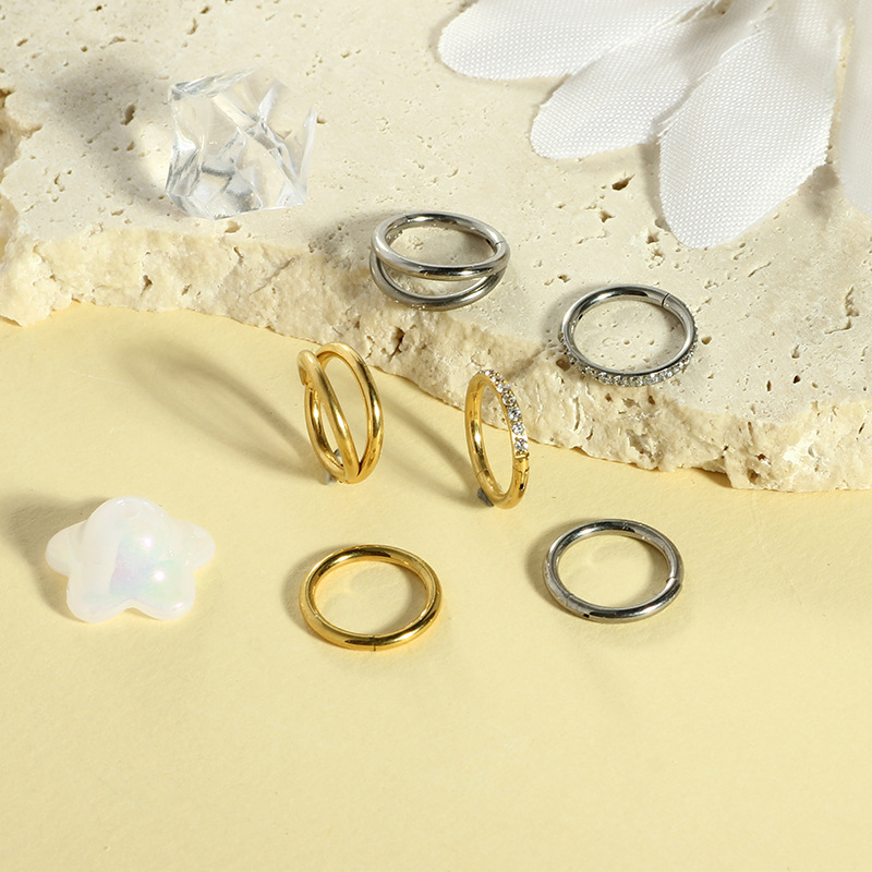Pointed titanium steel lip stud product view