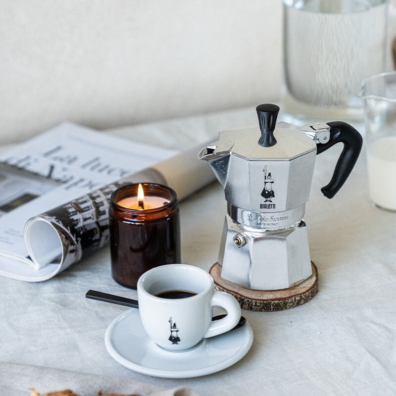 Italian classic moka pot, a home coffee maker, and an Italian-style portable coffee set for outdoor use, for brewing coffee Italian classic moka pot, a home coffee maker, and an Italian-style portable coffee set for outdoor use, for brewing coffee