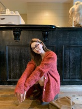 单排扣复古红色圆领毛衣外套女秋季宽松软糯针织开衫慵懒长袖上衣