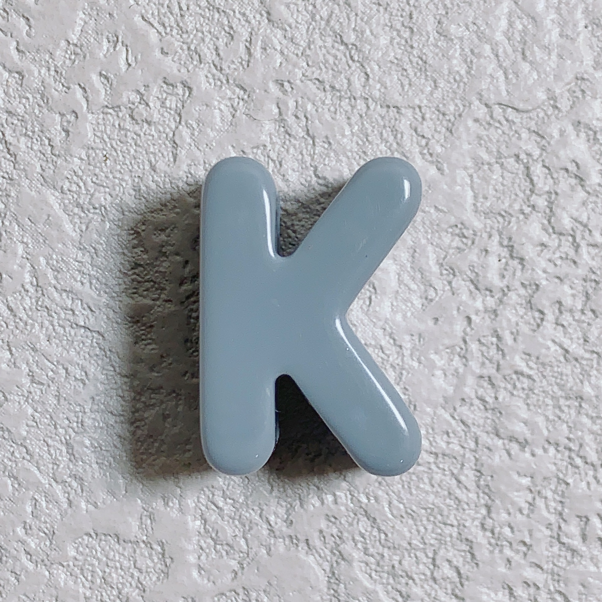K (Light Gray)