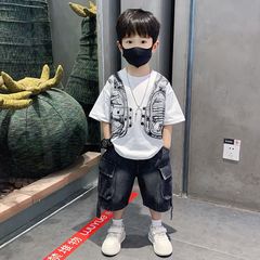 男の子の夏のスーツ2025の新型のかっこいい流行の赤ちゃんの服の潮の夏の半袖の韓範のごろつきのかっこいい男の子の子供服