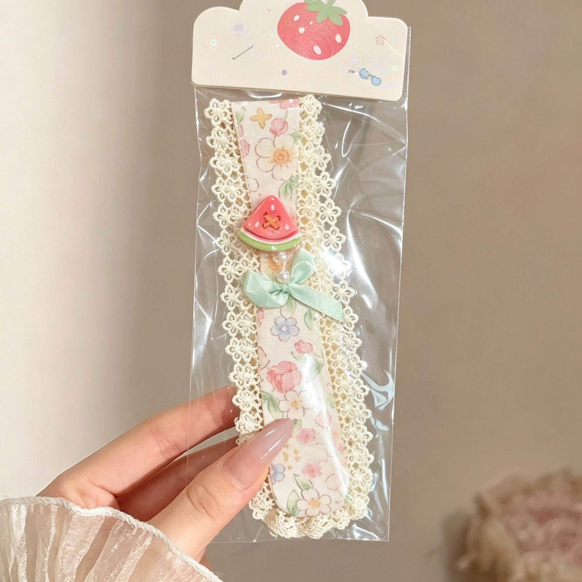 2番、小花柄スイカマジックテープ、長さ約33cm、幅4.5cm