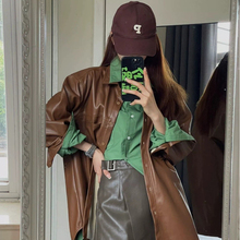 2024���������´���͹���ɫƤ�����׊A��Ůײɫ�r��һ�����bŮ