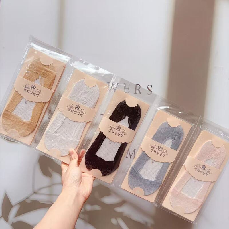 2026 New Lace Boat Socks, Silicone Non-Slip Socks, Cotton-Soled Invisible Socks Wholesale