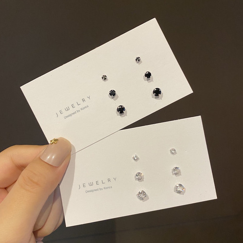 s925 sterling silver black and white zircon earrings are simple, compact and cold-style ear bone nails for men and women to maintain ear holes and do not need to be removed when sleeping