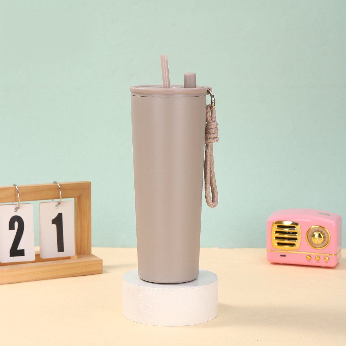 Taza de aislamiento de alto valor Taza de hielo de acero inoxidable 304 nuevo estilo Taza de agua portátil con pajita de 710ml image 12