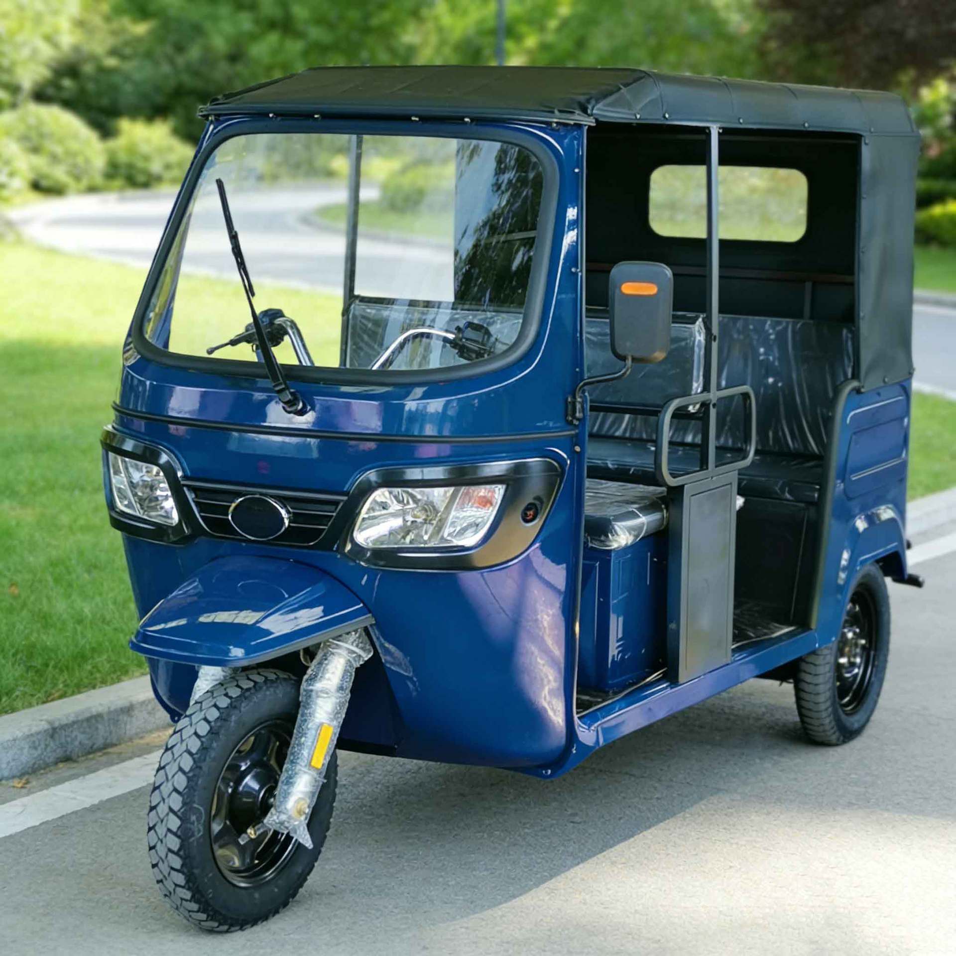 Fuel-powered passenger tricycle, tuktuk, sunshade with canopy, passenger transport, export, canopy for sightseeing and transportation