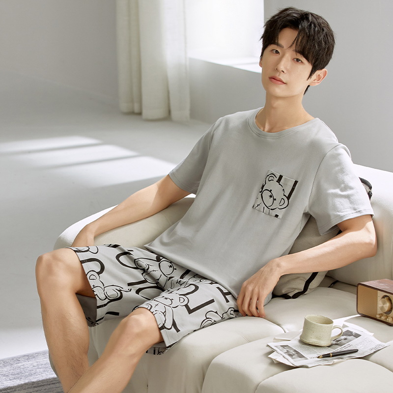 2025 nuevo pijama de hombre de verano de manga corta pantalones cortos delgados jóvenes de escuela secundaria ropa casera suelta juego casual