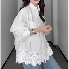 大きいサイズの婦人服はレースの透かし彫りの長袖のシャツをつづり合わせます。