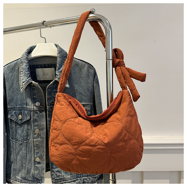 Bolsa de algodón bordada de diamante 2024 otoño y invierno nuevo bolso de bolsas de bolso de hombro casuales bolso de gran capacidad coreano