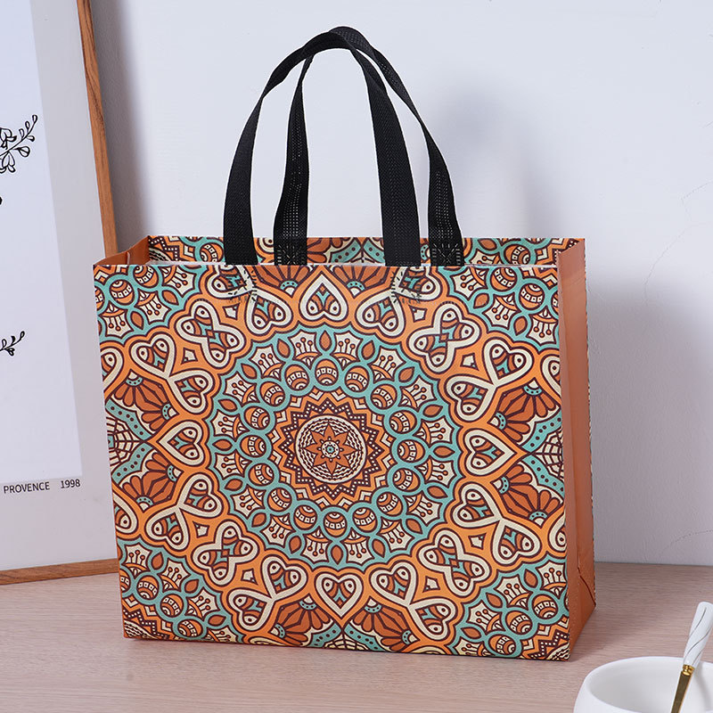 Bolsas de regalo personalizadas bolsas de mano personalizadas logotipo de publicidad de ropa gran grosor bolsas de regalo no tejidas image 3