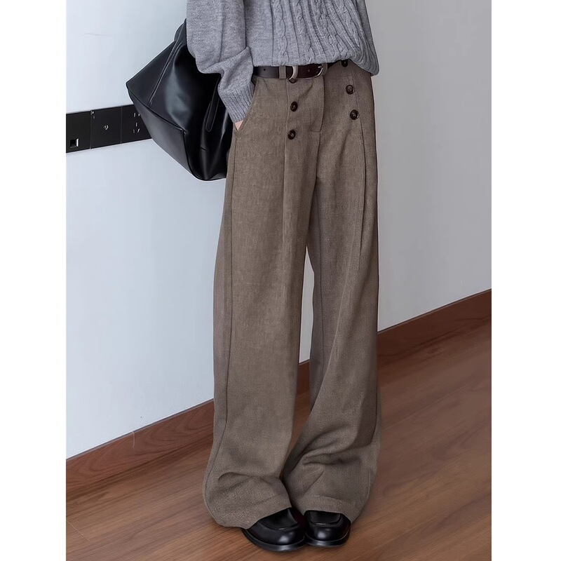 Brown Old Money Style Double-Breasted Pleated A-Line Loose Trousers for Men with a Draped, Relaxed Fit and Wide-Leg Design