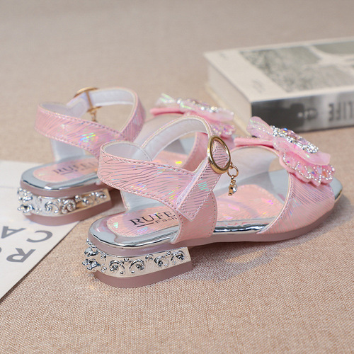 Factory direct supply of girls sandals  summer new middle and large children open toe Velcro student dance shoes wholesale