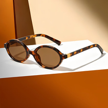 ��ԪӢͬ�����R���q��n��͹�������R��Ů�����әE�A�r��̫��R