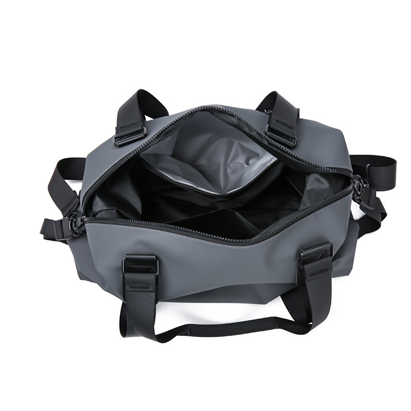 Men's capacious travel bag