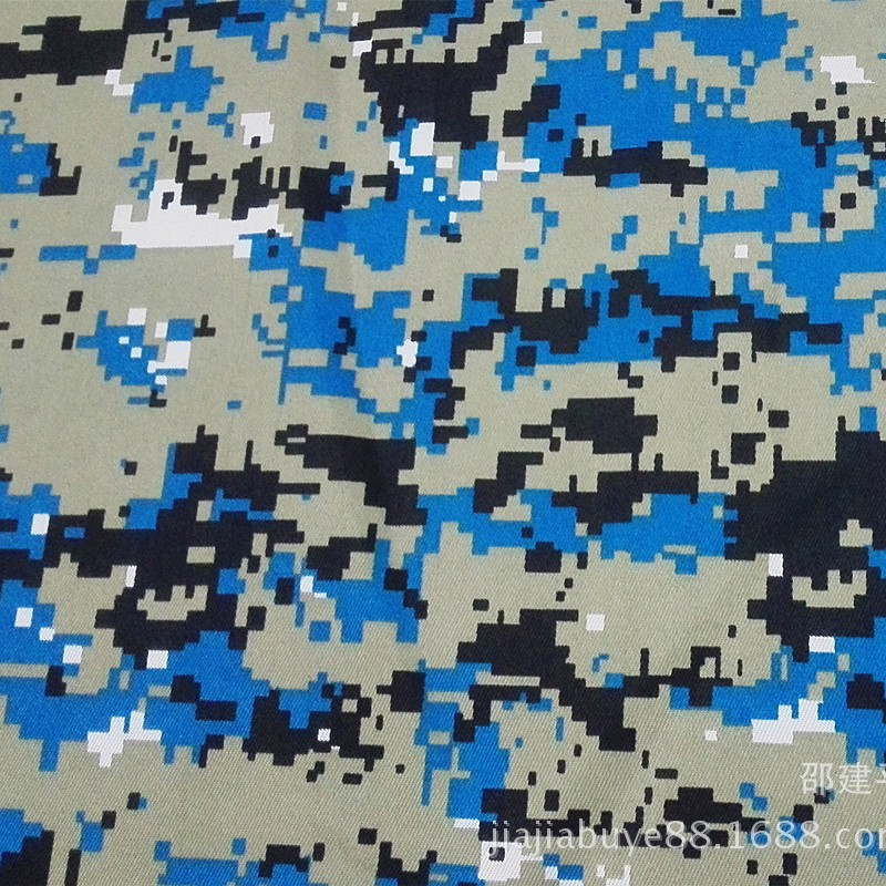 现货新款手感适中涤纶面料印花撕力强度数码格子全涤斜纹迷彩布料