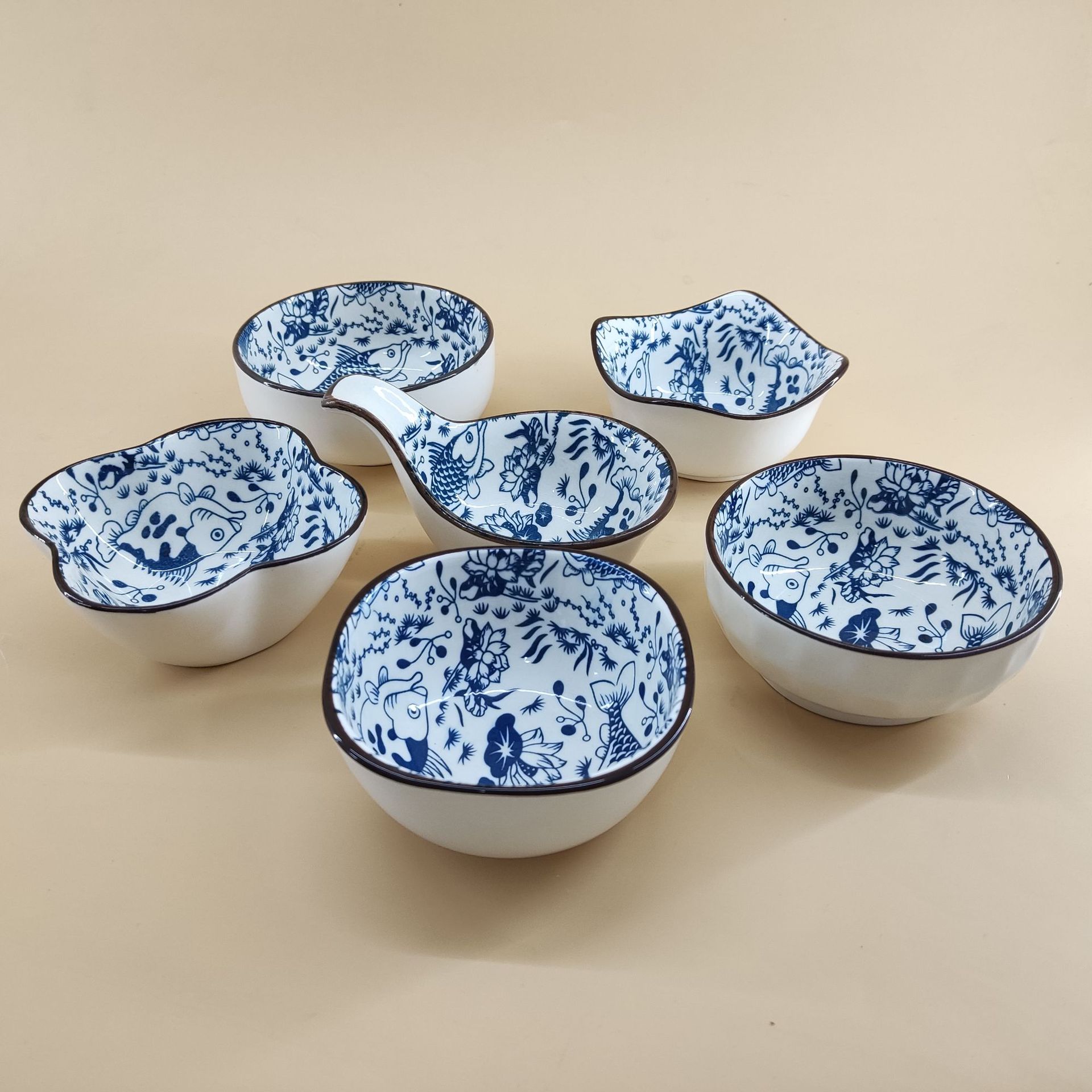 批发家用零食碟番茄沙拉酱料碟酱油碟火锅麻辣烫蘸料碟